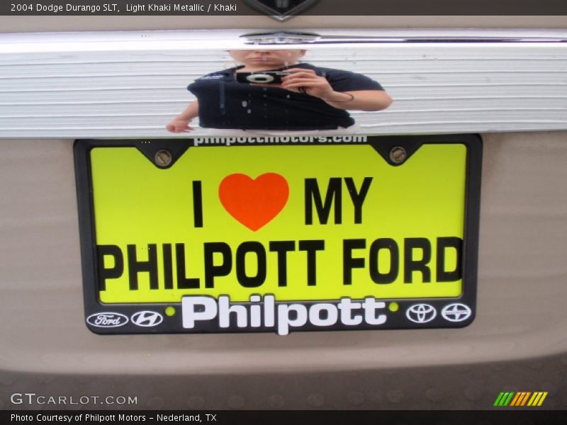 Light Khaki Metallic / Khaki 2004 Dodge Durango SLT