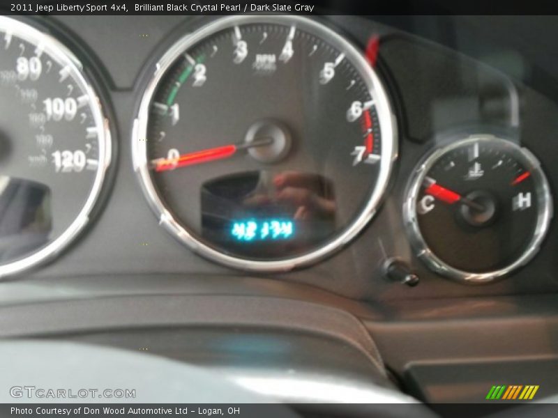 Brilliant Black Crystal Pearl / Dark Slate Gray 2011 Jeep Liberty Sport 4x4