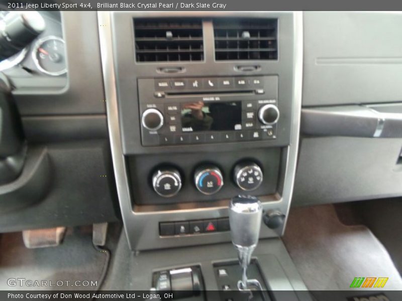 Brilliant Black Crystal Pearl / Dark Slate Gray 2011 Jeep Liberty Sport 4x4
