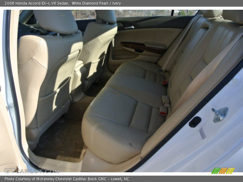 White Diamond Pearl / Ivory 2008 Honda Accord EX-L V6 Sedan