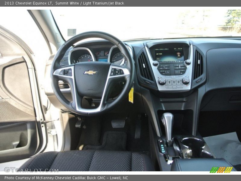 Summit White / Light Titanium/Jet Black 2013 Chevrolet Equinox LT