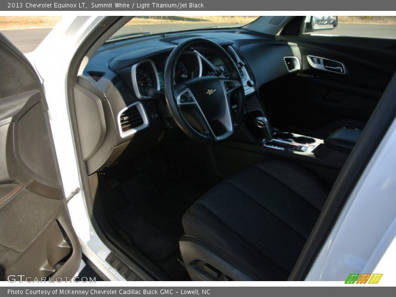 Summit White / Light Titanium/Jet Black 2013 Chevrolet Equinox LT