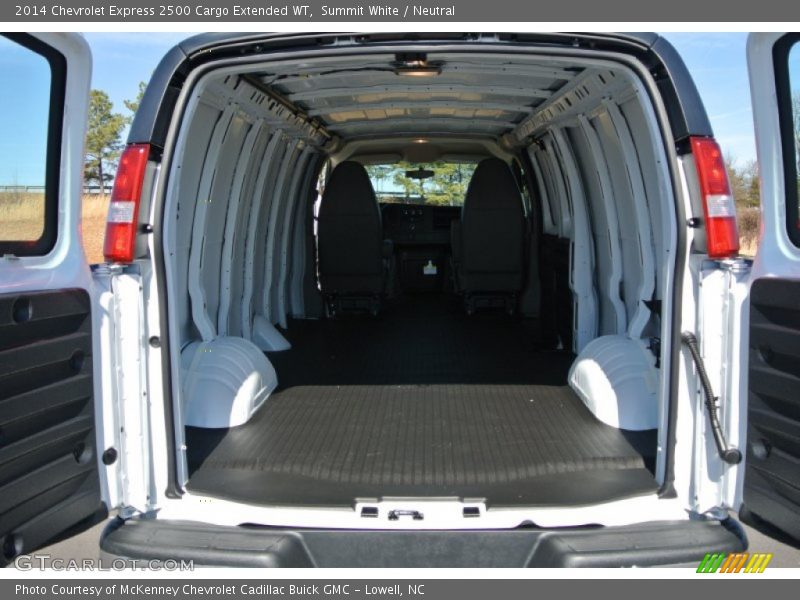 Summit White / Neutral 2014 Chevrolet Express 2500 Cargo Extended WT