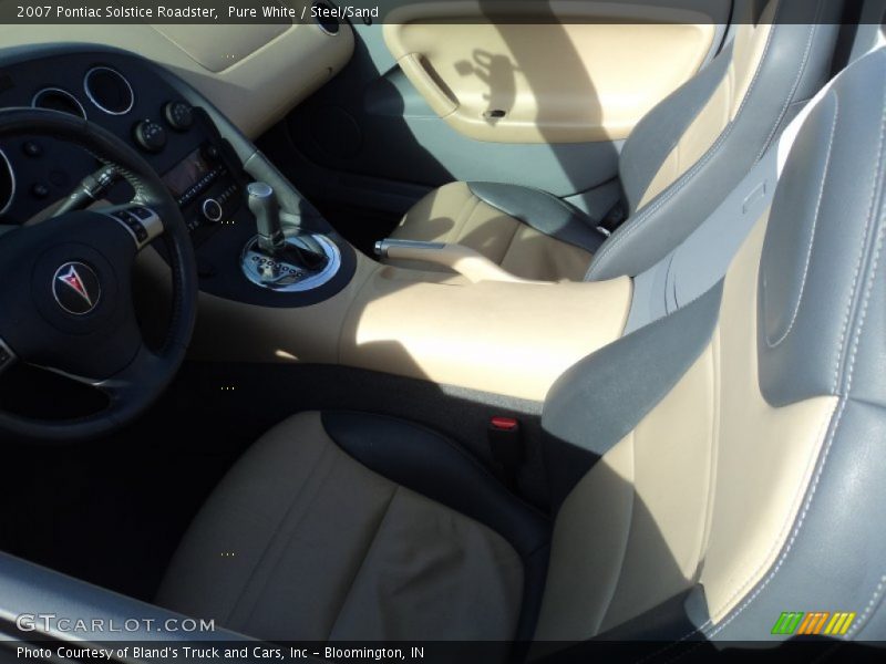 Pure White / Steel/Sand 2007 Pontiac Solstice Roadster