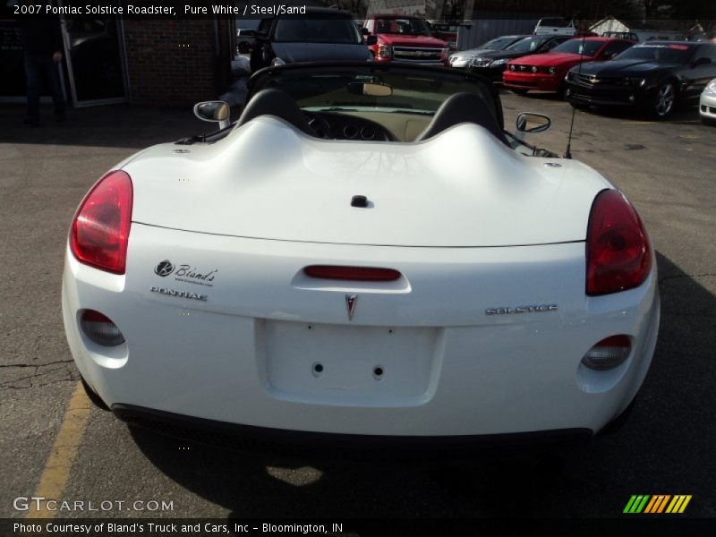 Pure White / Steel/Sand 2007 Pontiac Solstice Roadster