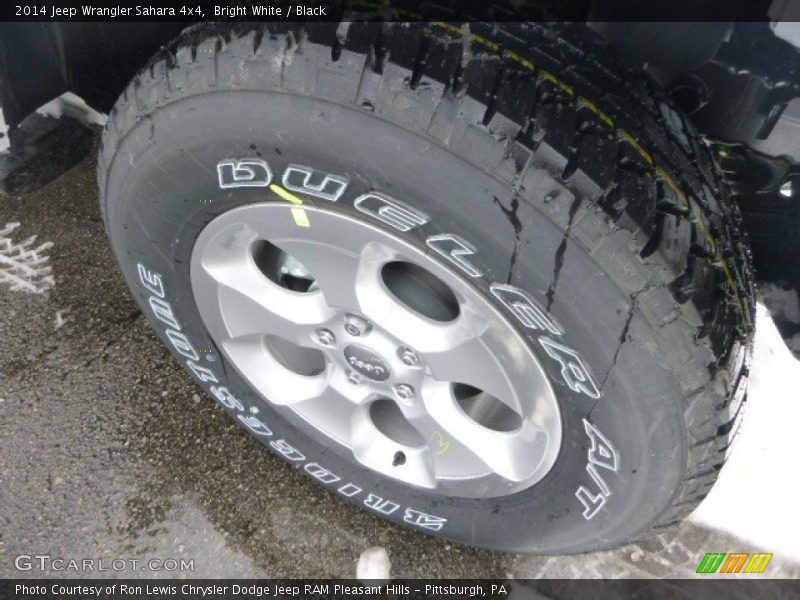 Bright White / Black 2014 Jeep Wrangler Sahara 4x4