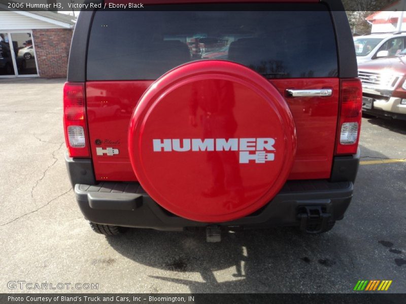 Victory Red / Ebony Black 2006 Hummer H3