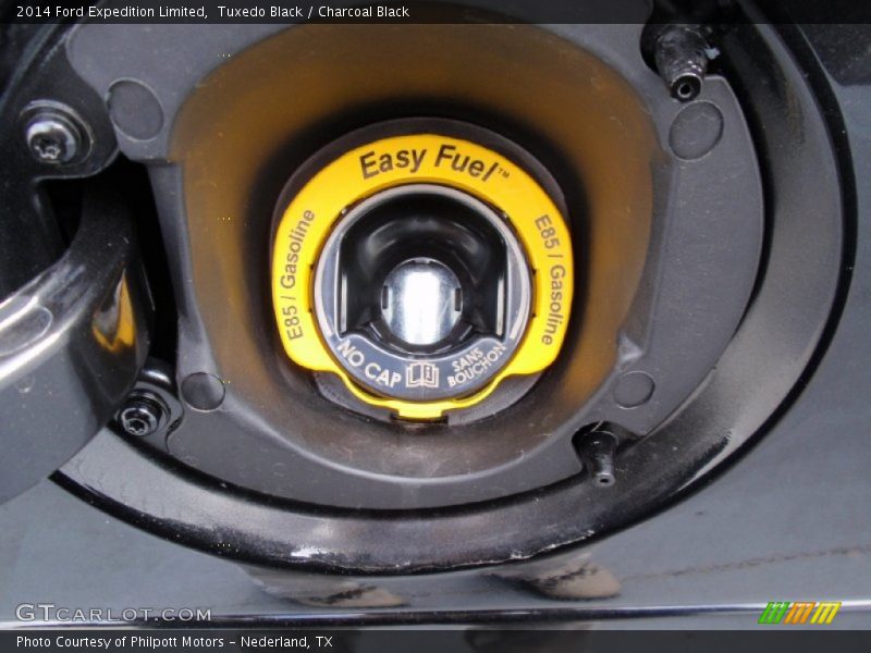 Tuxedo Black / Charcoal Black 2014 Ford Expedition Limited