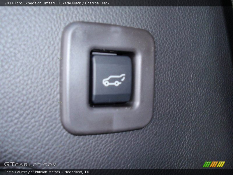 Tuxedo Black / Charcoal Black 2014 Ford Expedition Limited