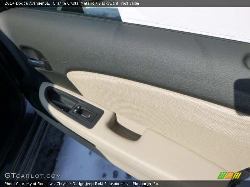 Granite Crystal Metallic / Black/Light Frost Beige 2014 Dodge Avenger SE