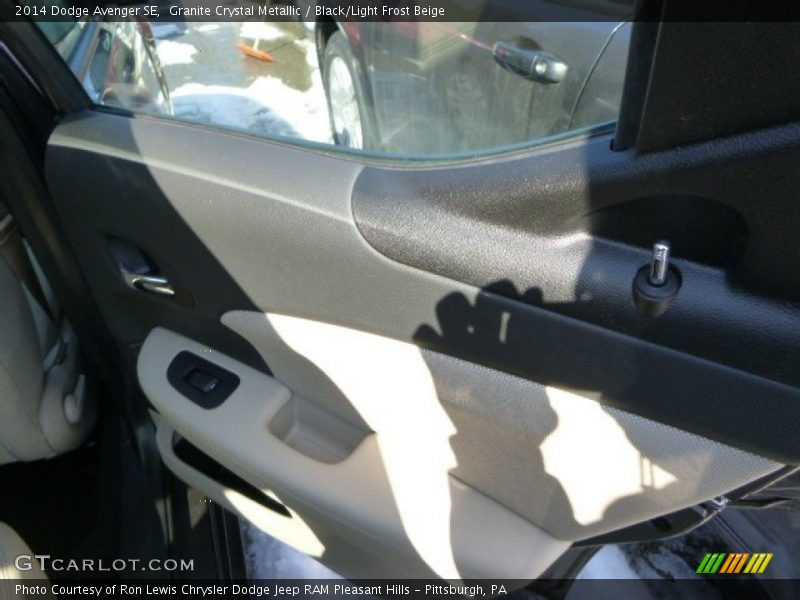 Granite Crystal Metallic / Black/Light Frost Beige 2014 Dodge Avenger SE