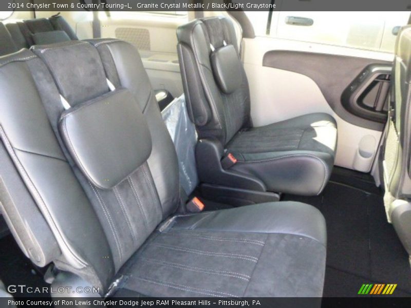 Granite Crystal Metallic / Black/Light Graystone 2014 Chrysler Town & Country Touring-L