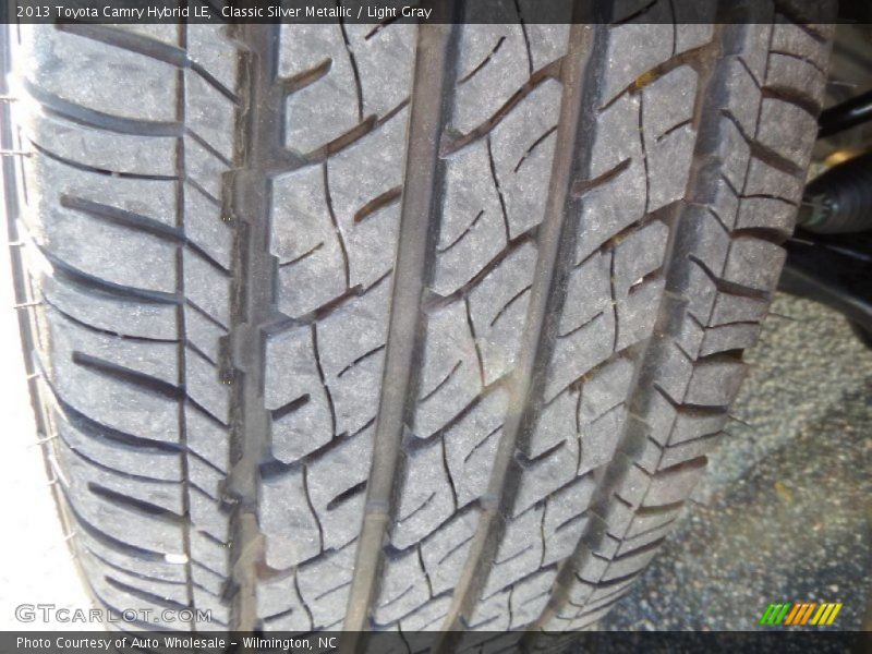 Classic Silver Metallic / Light Gray 2013 Toyota Camry Hybrid LE