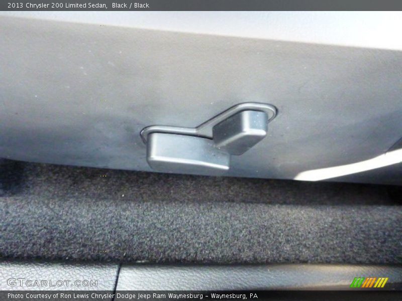 Black / Black 2013 Chrysler 200 Limited Sedan