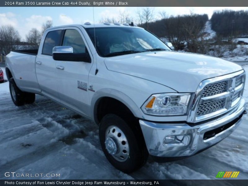 Bright White / Black 2014 Ram 3500 Laramie Crew Cab 4x4 Dually