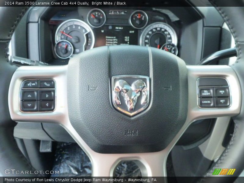 Bright White / Black 2014 Ram 3500 Laramie Crew Cab 4x4 Dually