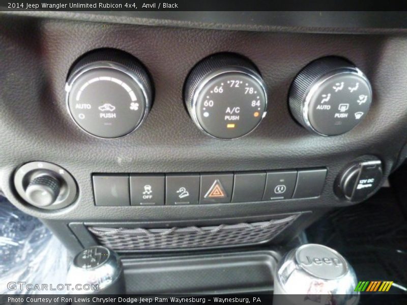 Anvil / Black 2014 Jeep Wrangler Unlimited Rubicon 4x4