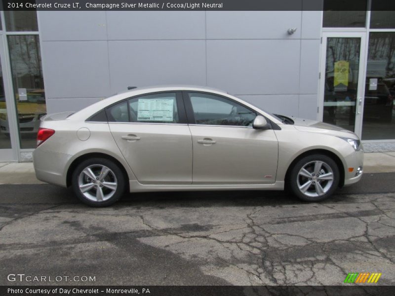 Champagne Silver Metallic / Cocoa/Light Neutral 2014 Chevrolet Cruze LT