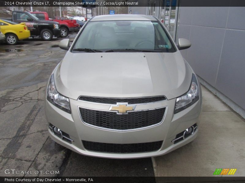 Champagne Silver Metallic / Cocoa/Light Neutral 2014 Chevrolet Cruze LT
