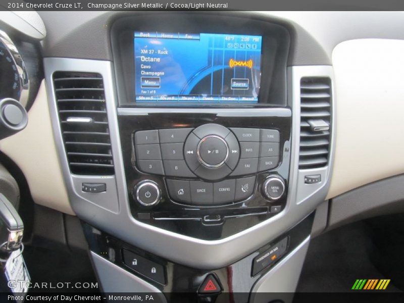 Champagne Silver Metallic / Cocoa/Light Neutral 2014 Chevrolet Cruze LT