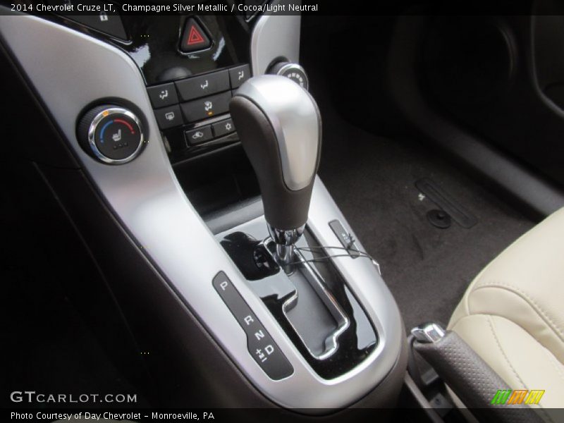 Champagne Silver Metallic / Cocoa/Light Neutral 2014 Chevrolet Cruze LT