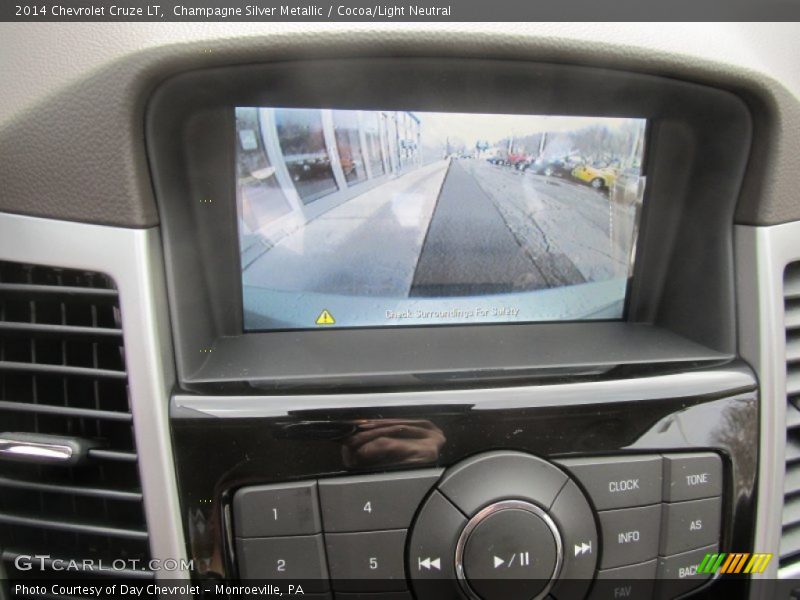 Champagne Silver Metallic / Cocoa/Light Neutral 2014 Chevrolet Cruze LT
