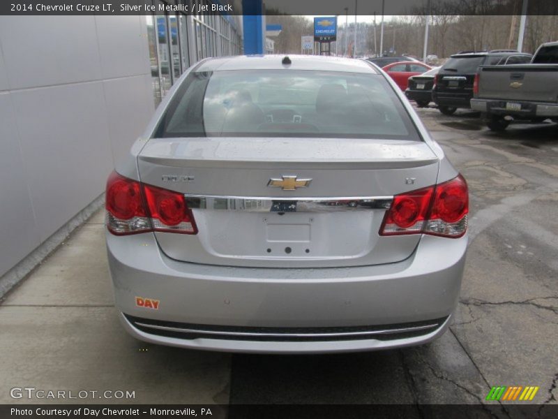 Silver Ice Metallic / Jet Black 2014 Chevrolet Cruze LT