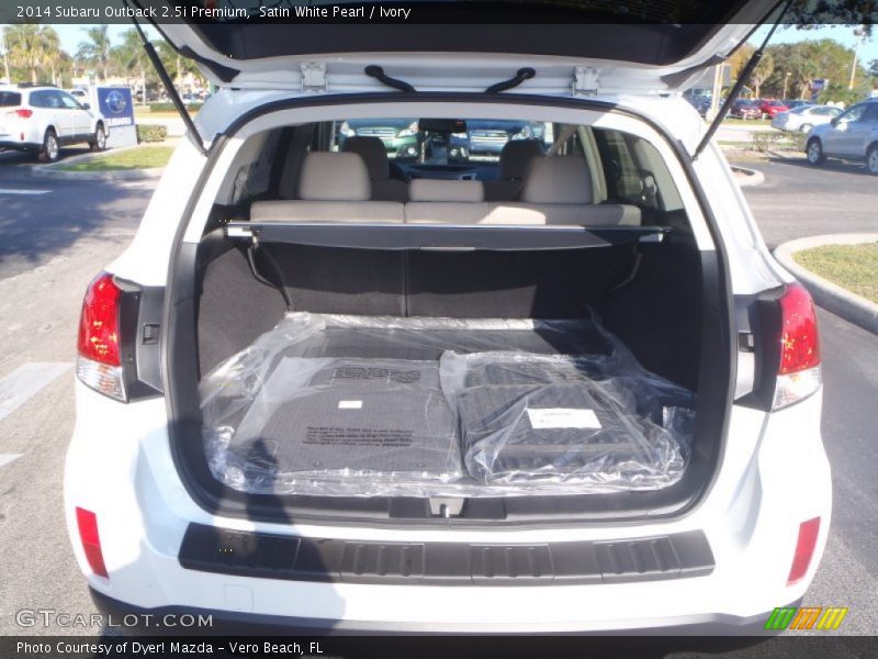 Satin White Pearl / Ivory 2014 Subaru Outback 2.5i Premium