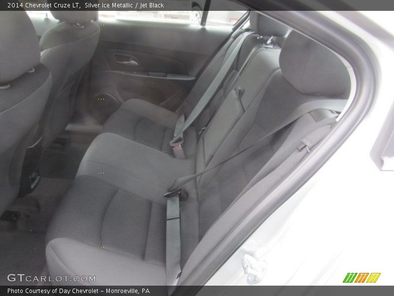 Silver Ice Metallic / Jet Black 2014 Chevrolet Cruze LT