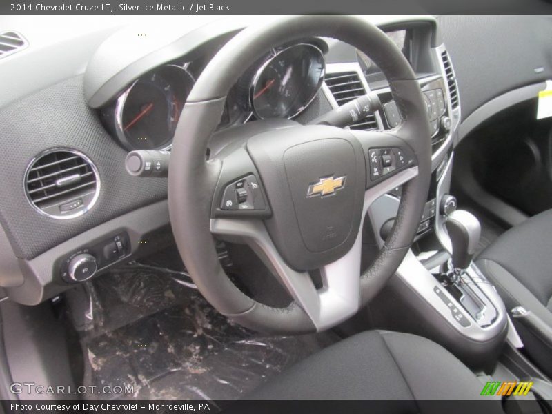 Silver Ice Metallic / Jet Black 2014 Chevrolet Cruze LT