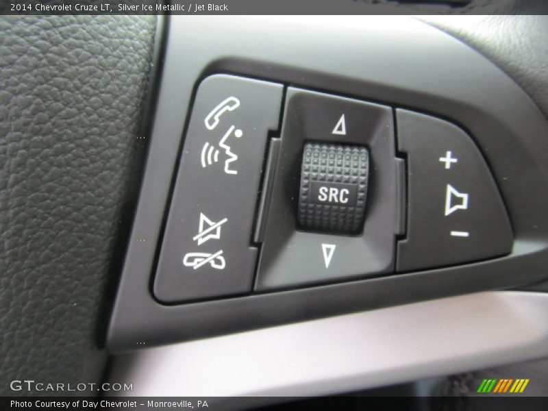 Silver Ice Metallic / Jet Black 2014 Chevrolet Cruze LT