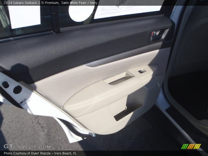 Satin White Pearl / Ivory 2014 Subaru Outback 2.5i Premium