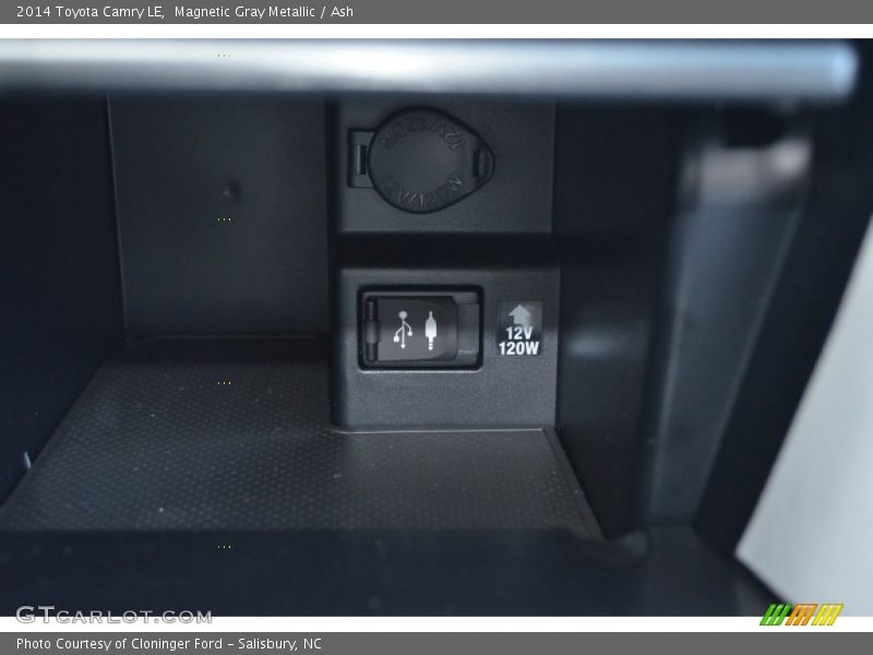 Magnetic Gray Metallic / Ash 2014 Toyota Camry LE