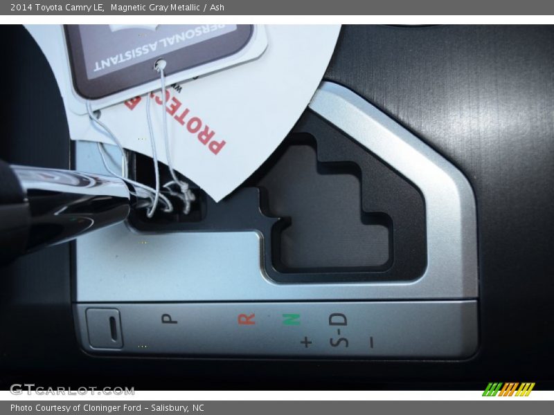 Magnetic Gray Metallic / Ash 2014 Toyota Camry LE
