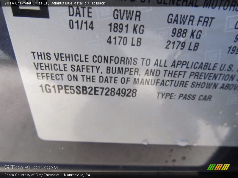 Atlantis Blue Metallic / Jet Black 2014 Chevrolet Cruze LT