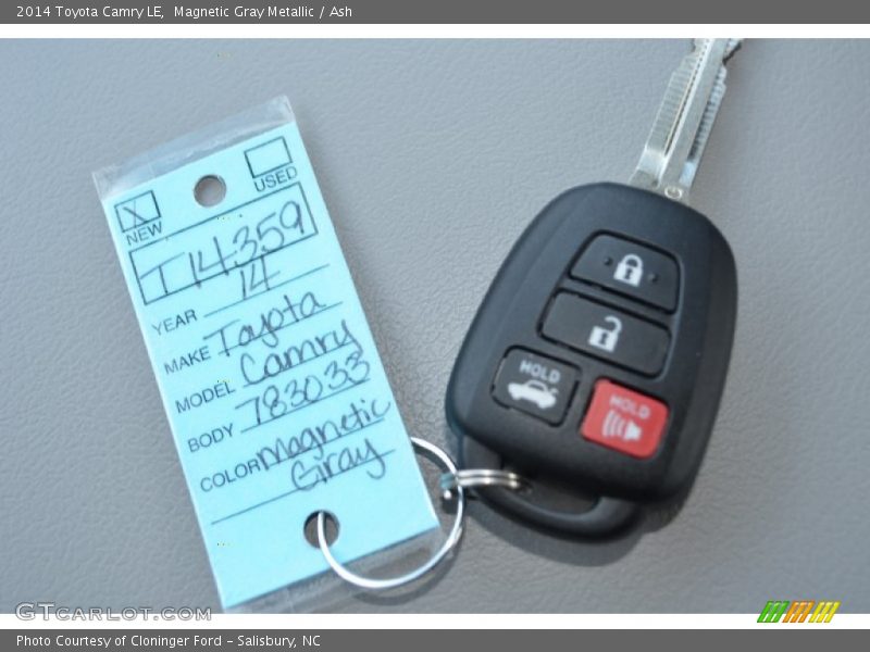 Magnetic Gray Metallic / Ash 2014 Toyota Camry LE