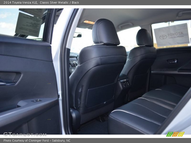 Classic Silver Metallic / Black 2014 Toyota Venza XLE