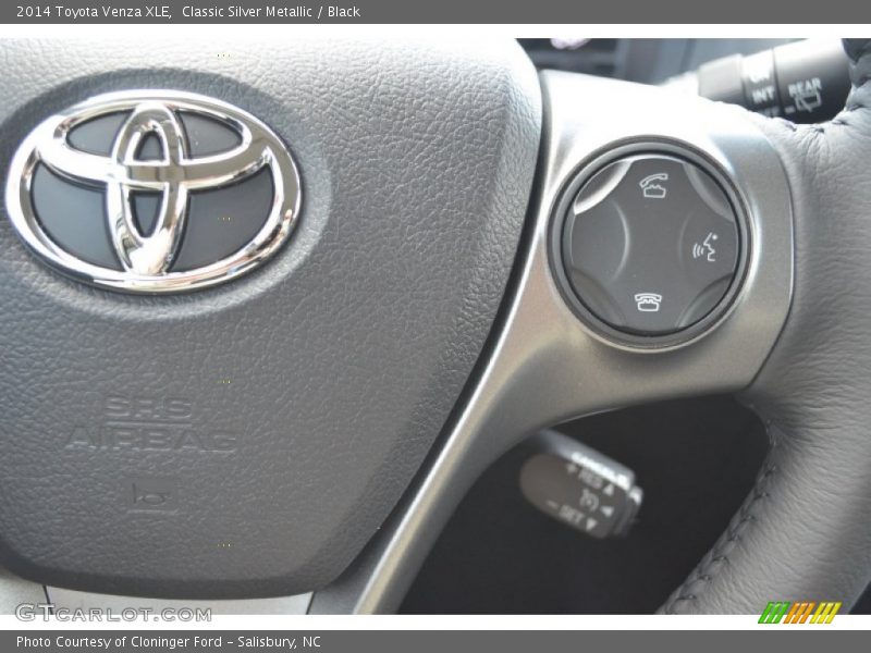 Classic Silver Metallic / Black 2014 Toyota Venza XLE