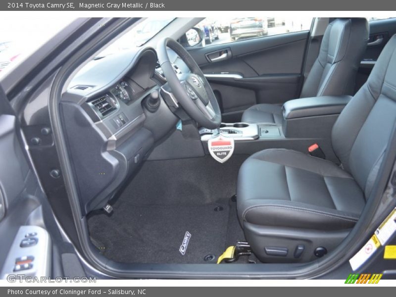 Magnetic Gray Metallic / Black 2014 Toyota Camry SE