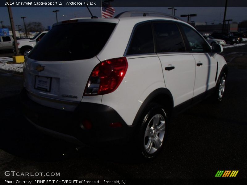 Arctic Ice / Black 2014 Chevrolet Captiva Sport LS