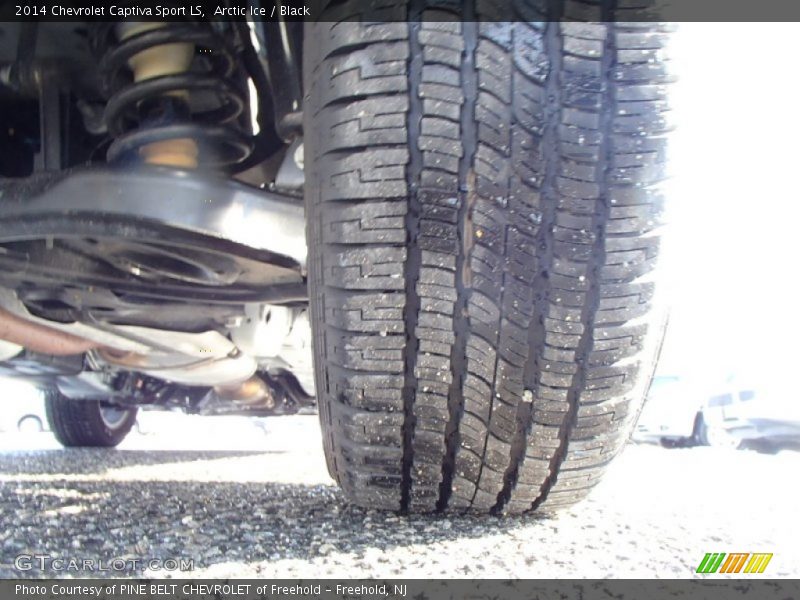 Arctic Ice / Black 2014 Chevrolet Captiva Sport LS