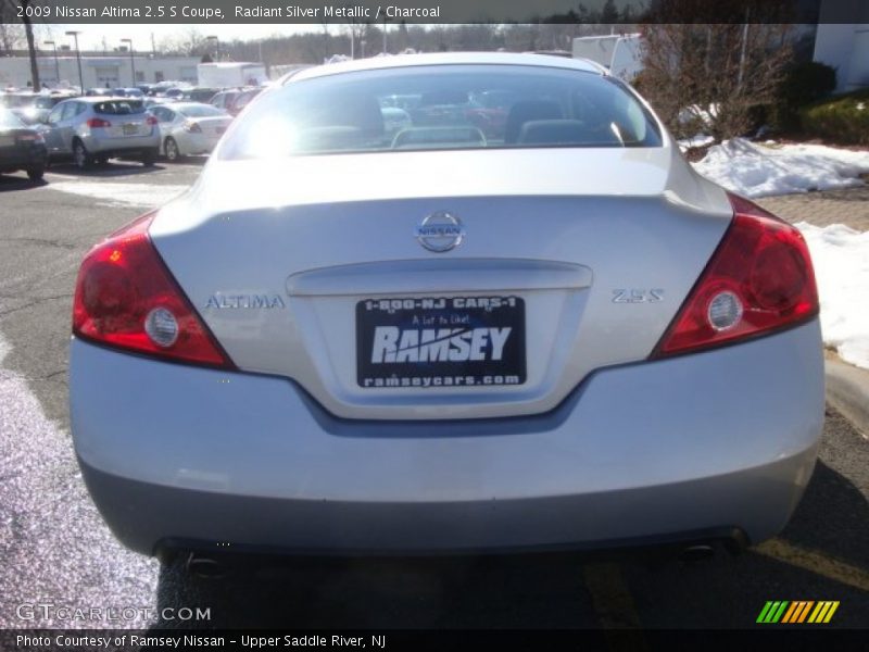 Radiant Silver Metallic / Charcoal 2009 Nissan Altima 2.5 S Coupe