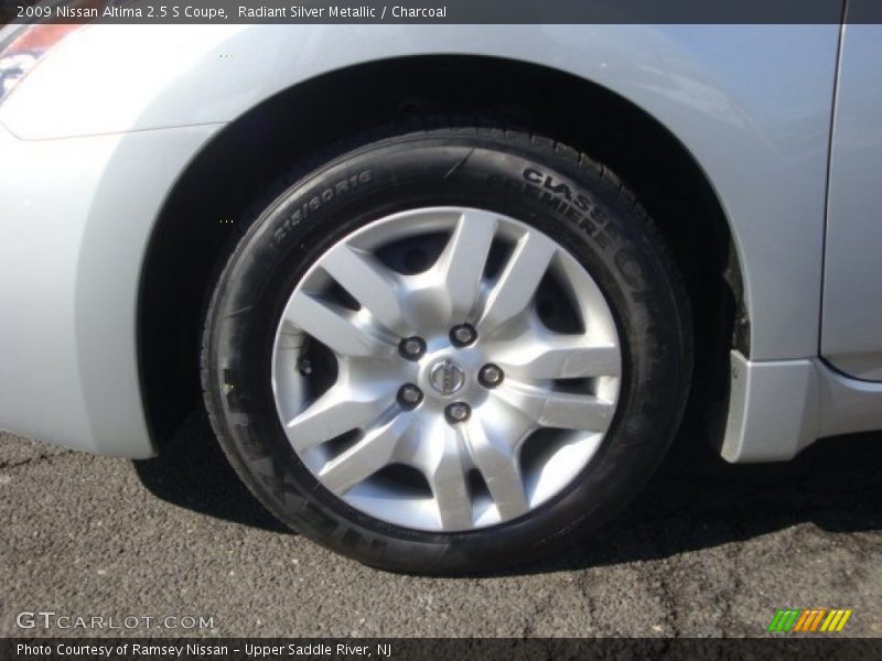Radiant Silver Metallic / Charcoal 2009 Nissan Altima 2.5 S Coupe