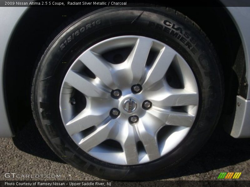 Radiant Silver Metallic / Charcoal 2009 Nissan Altima 2.5 S Coupe