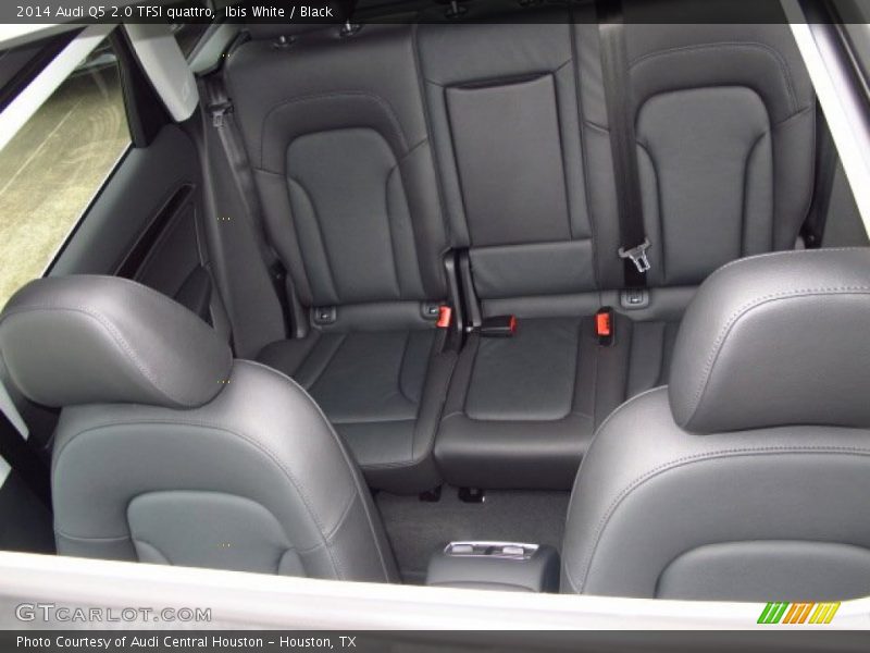 Ibis White / Black 2014 Audi Q5 2.0 TFSI quattro