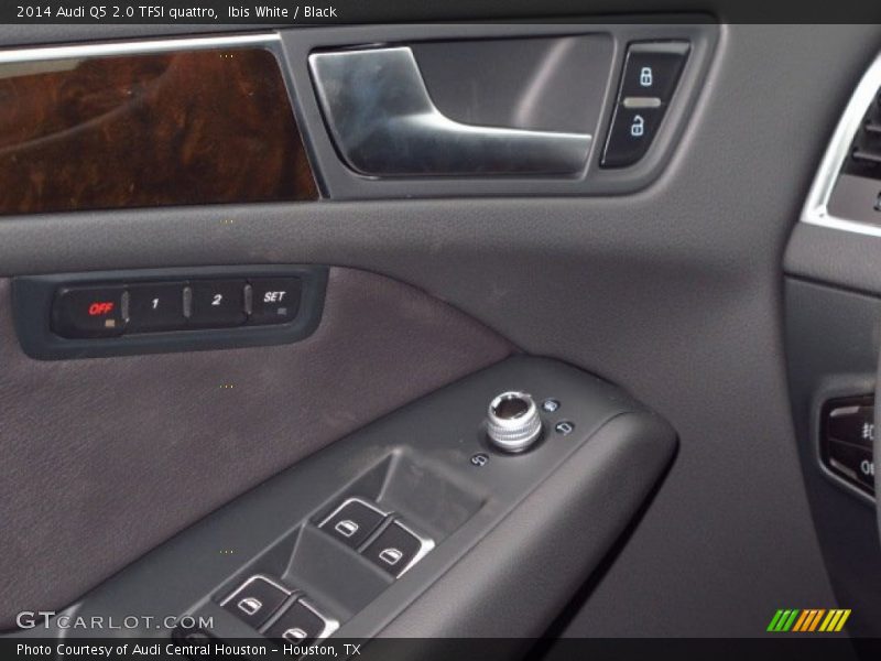 Ibis White / Black 2014 Audi Q5 2.0 TFSI quattro