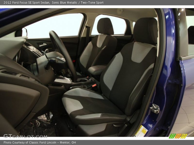 Sonic Blue Metallic / Two-Tone Sport 2012 Ford Focus SE Sport Sedan