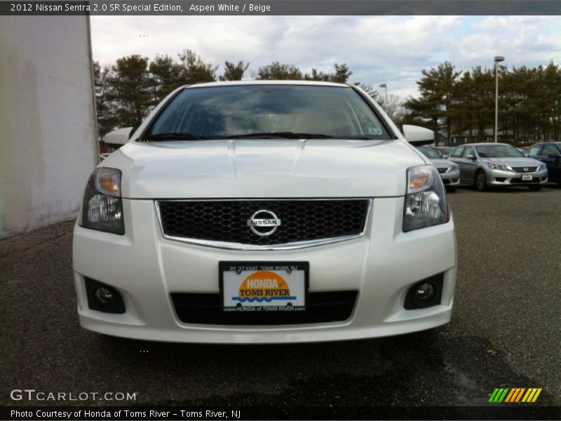 Aspen White / Beige 2012 Nissan Sentra 2.0 SR Special Edition