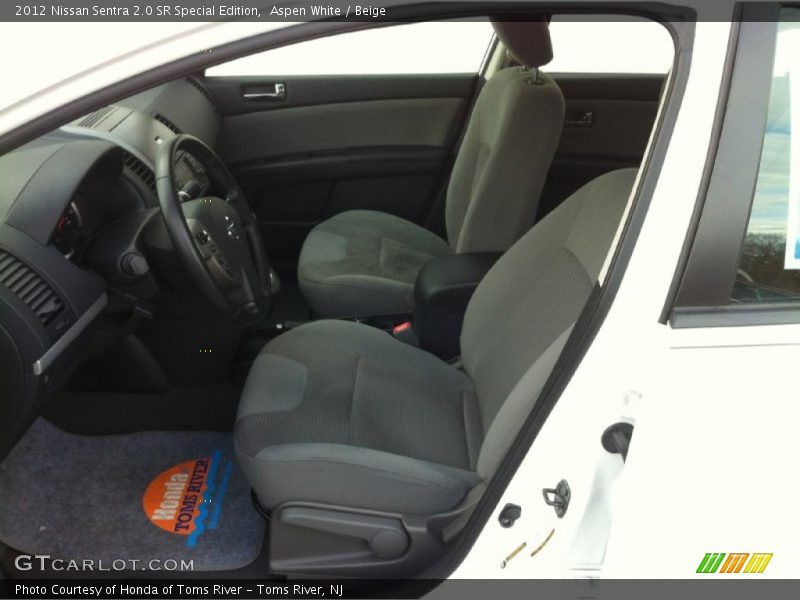 Aspen White / Beige 2012 Nissan Sentra 2.0 SR Special Edition