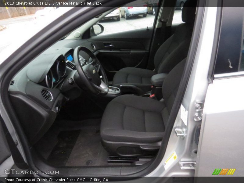 Silver Ice Metallic / Jet Black 2013 Chevrolet Cruze LT